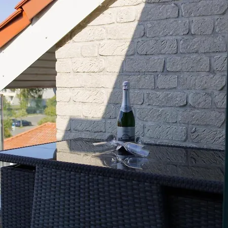Hébergement de vacances Inselblume 23 - Mit 2 Balkonen Und Meerblick Burgtiefe auf Fehmarn