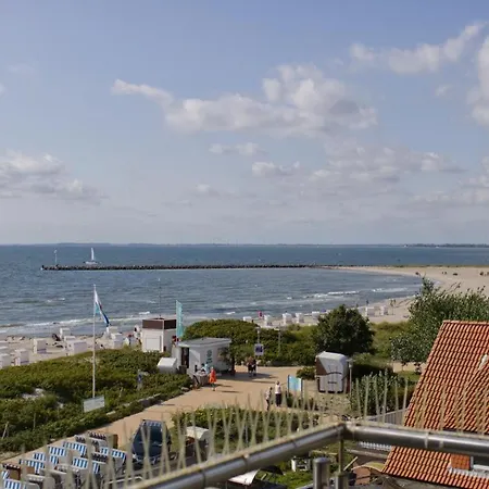 Inselblume 23 - Mit 2 Balkonen Und Meerblick Hébergement de vacances Burgtiefe auf Fehmarn